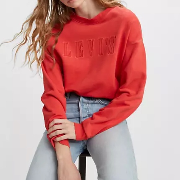♦️Levi’s crewneck sweater♦️ - Picture 3 of 9